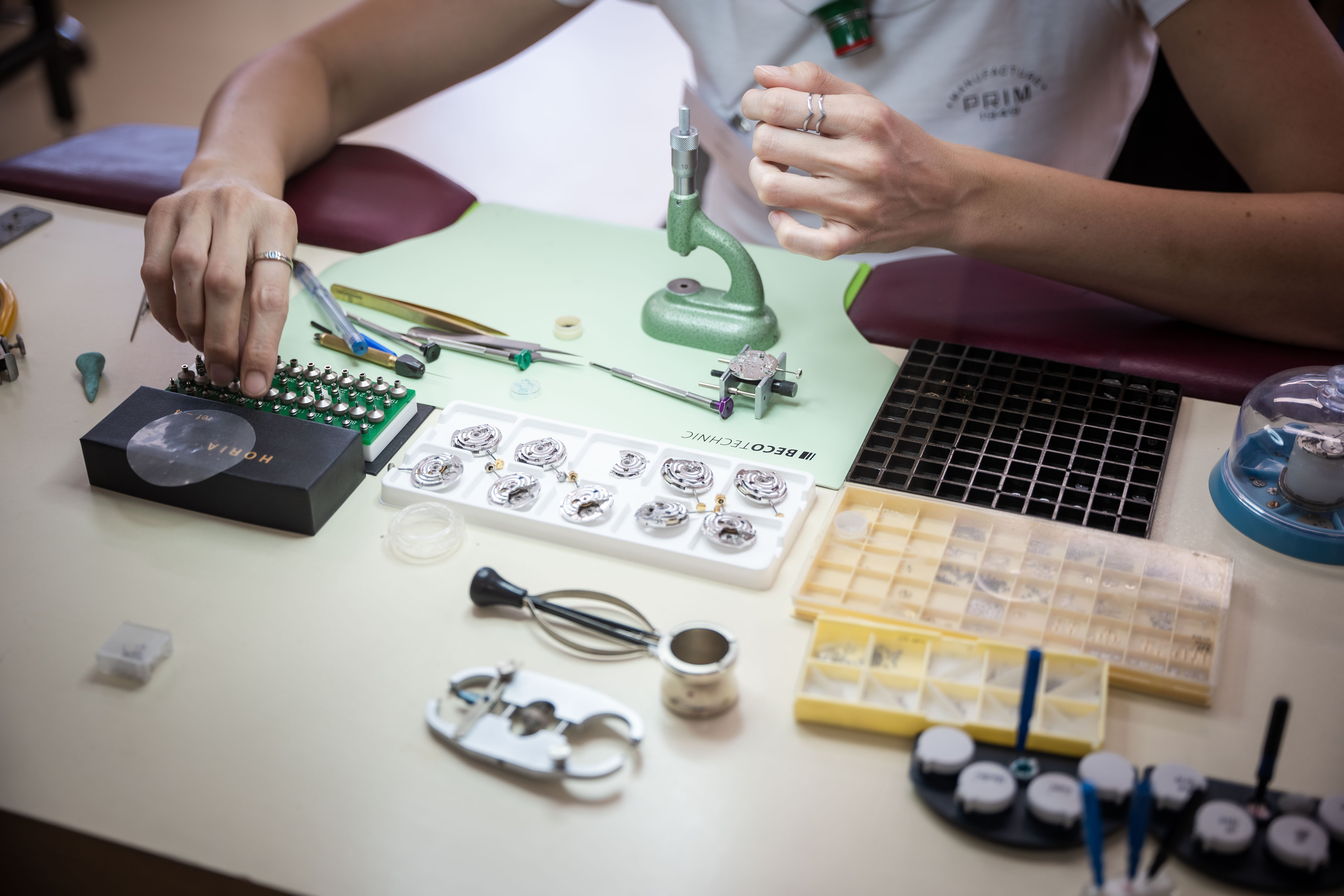 Den otevřených dveří PRIM: Poznejte tajemství české hodinářské výroby!